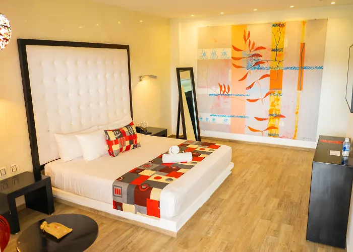In Fashion Hotel & Spa (Adults Only)